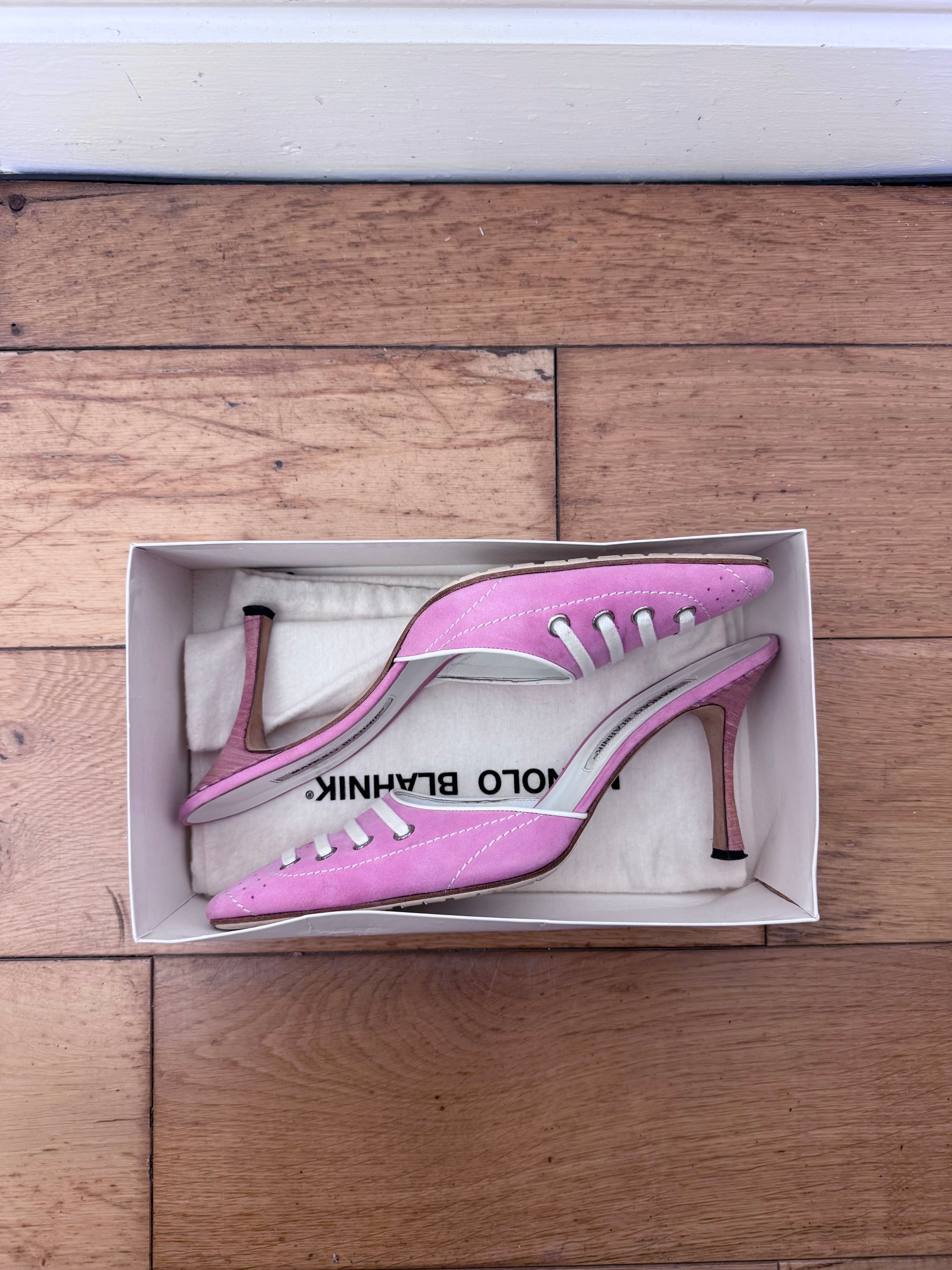 Manolo Blahnik Vintage Pink Sneaklo Kitten Heels