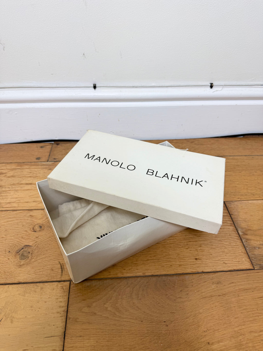 Manolo Blahnik Vintage Pink Sneaklo Kitten Heels