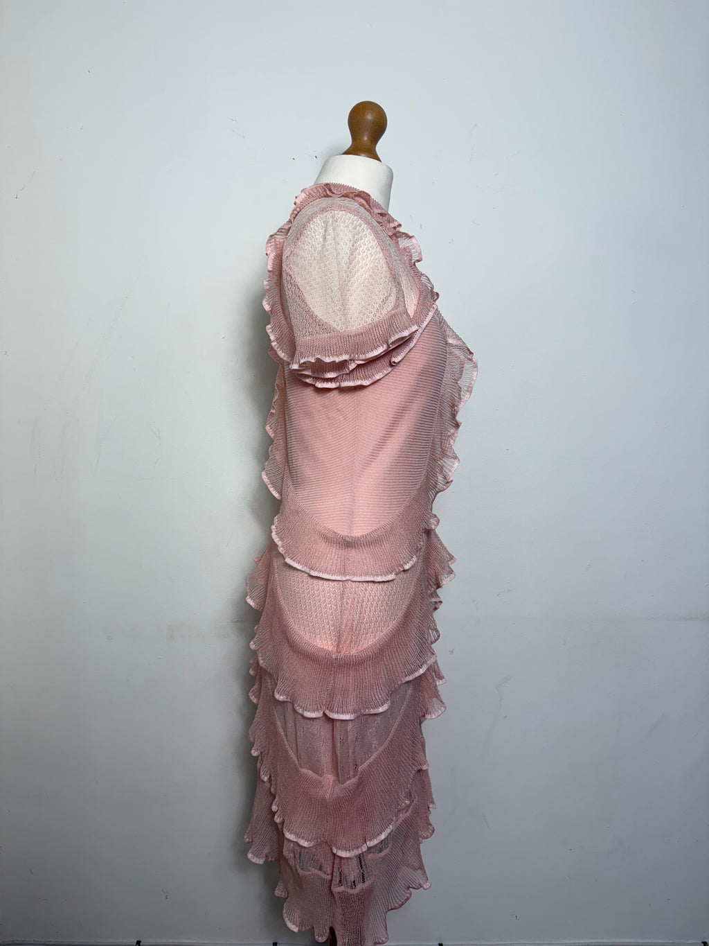 Alexander McQueen Spring 2016 Dusty Pink 100% Silk Ruffle Mini Dress
