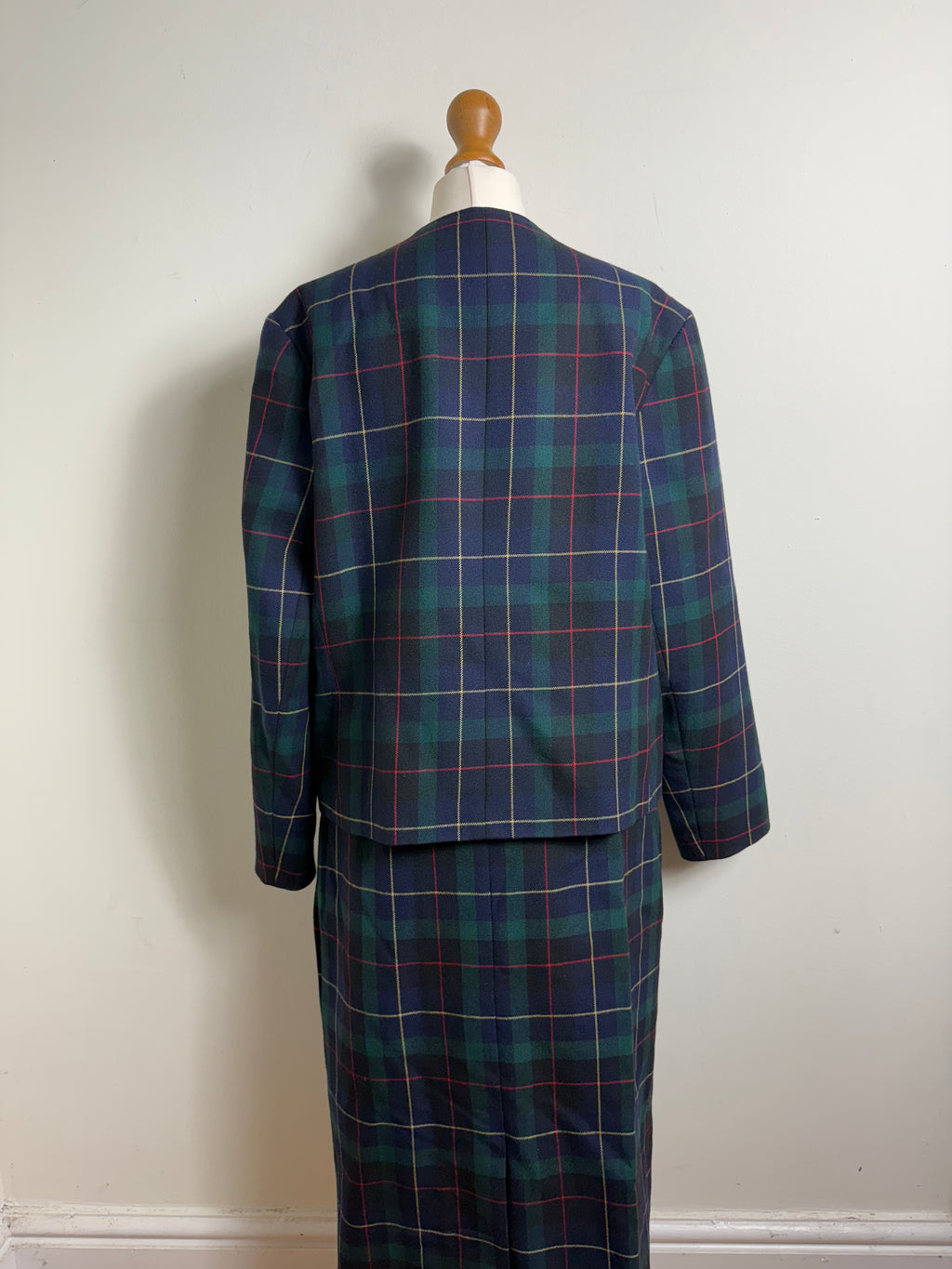 Avoca Collection Ireland Vintage Pure Wool Tartan Skirt Set
