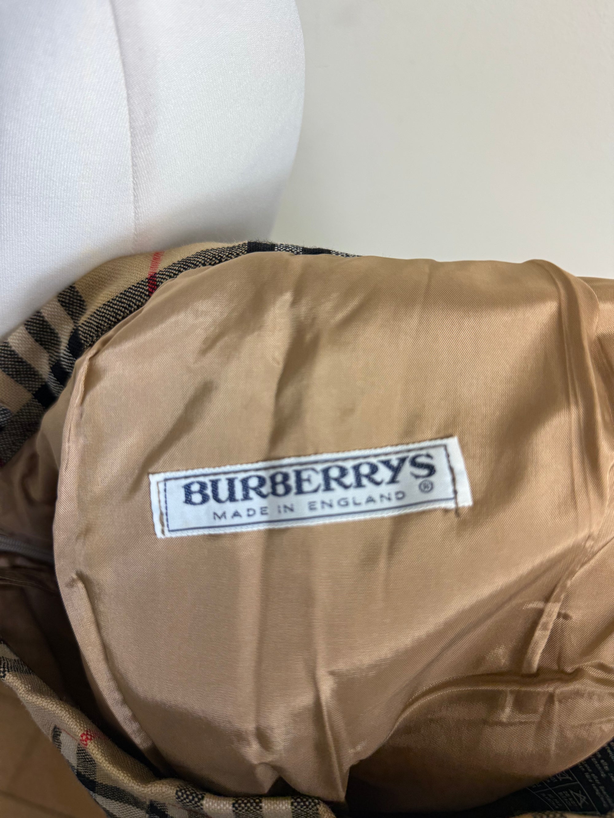 Burberry 100% Wool Vintage Check Skirt