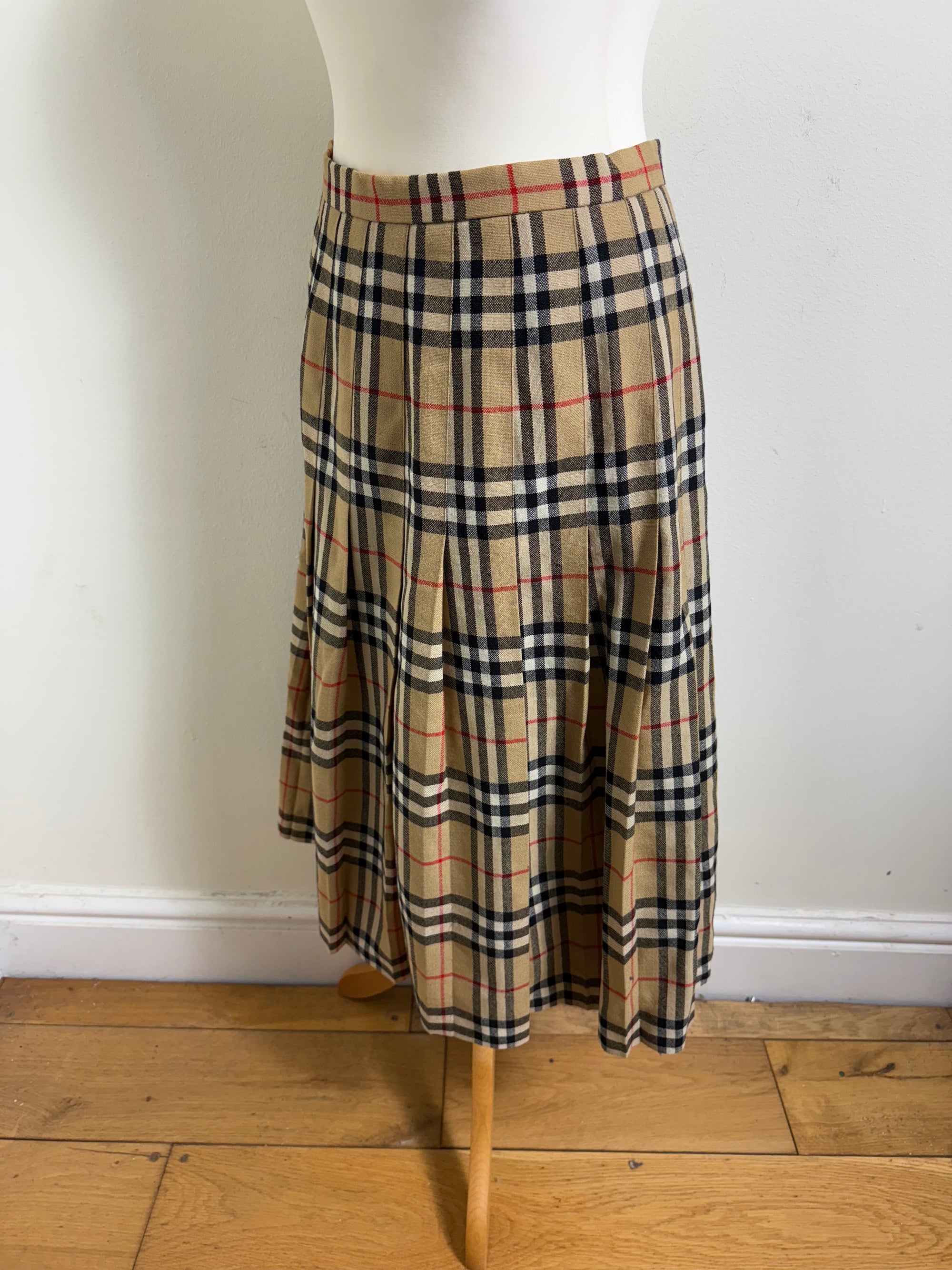 Burberry 100% Wool Vintage Check Skirt