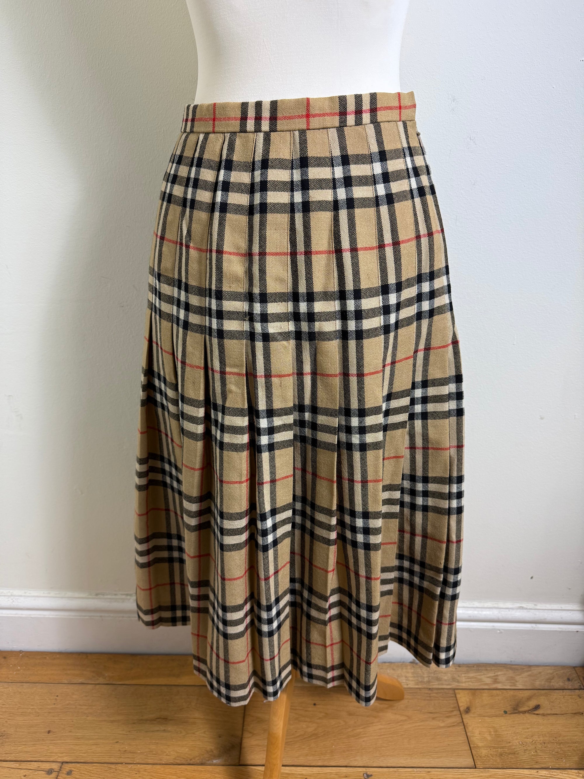 Burberry 100% Wool Vintage Check Skirt