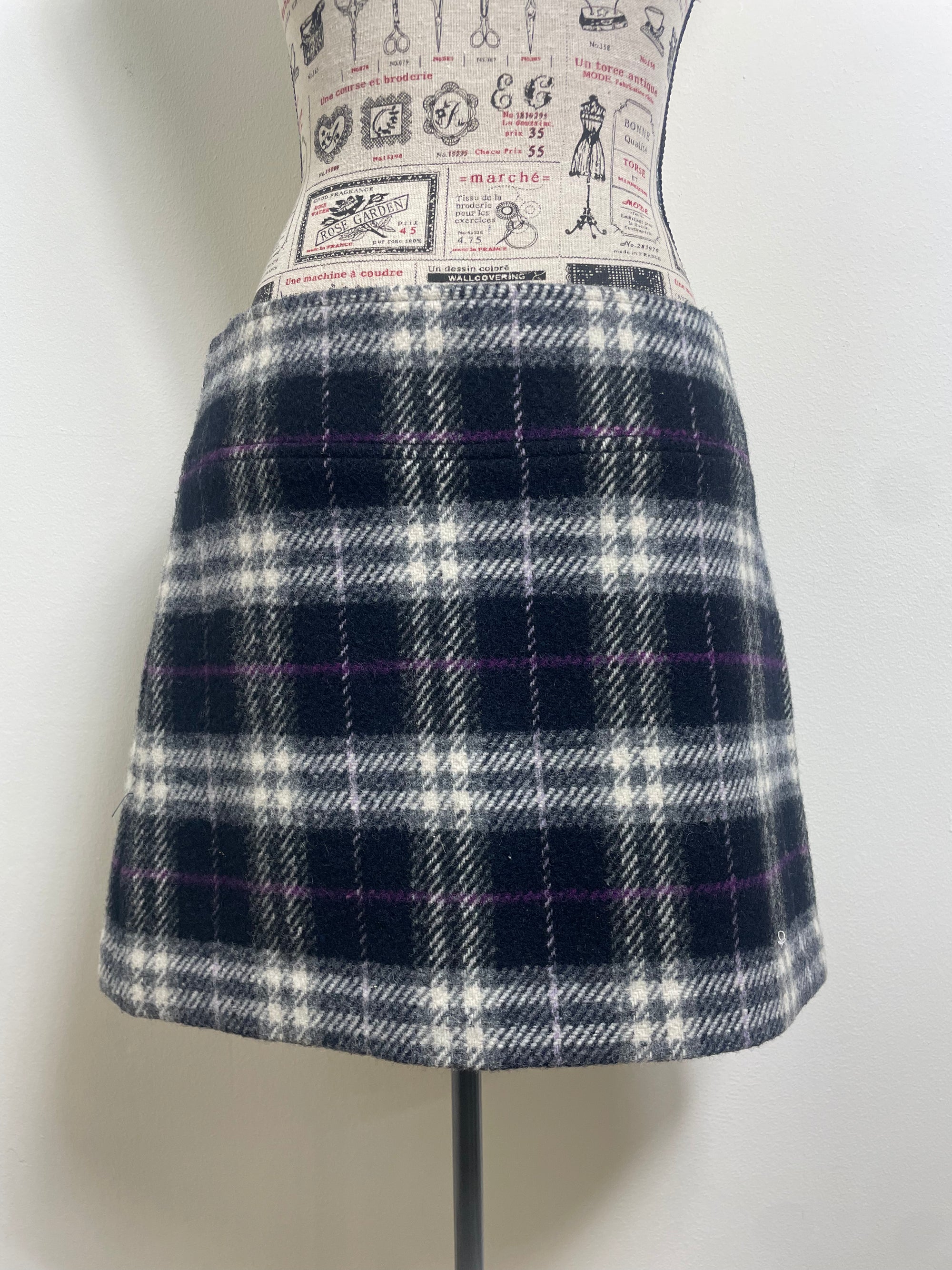 Burberry Checkered Navy Wool Mini Skirt