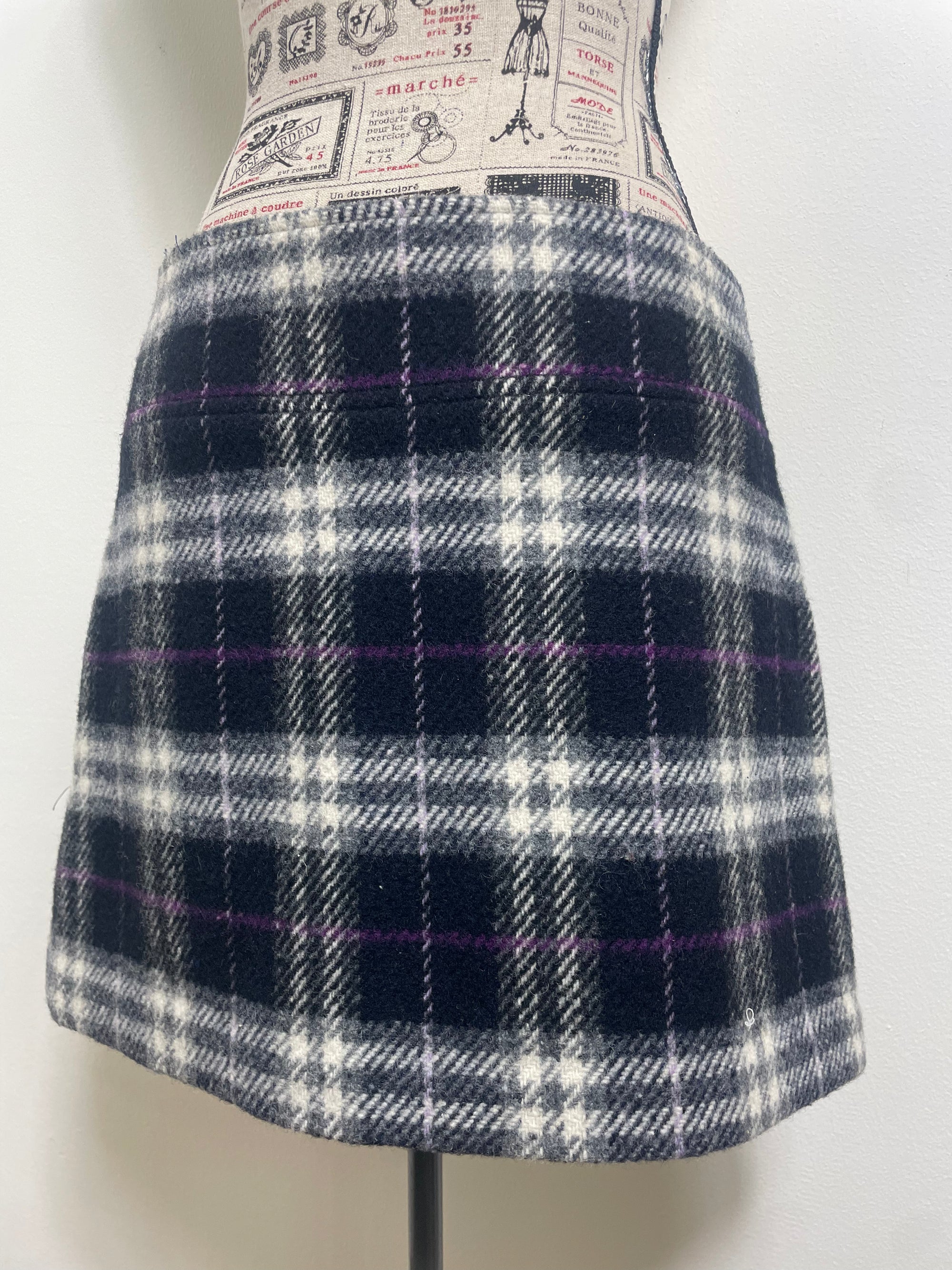 Burberry Checkered Navy Wool Mini Skirt