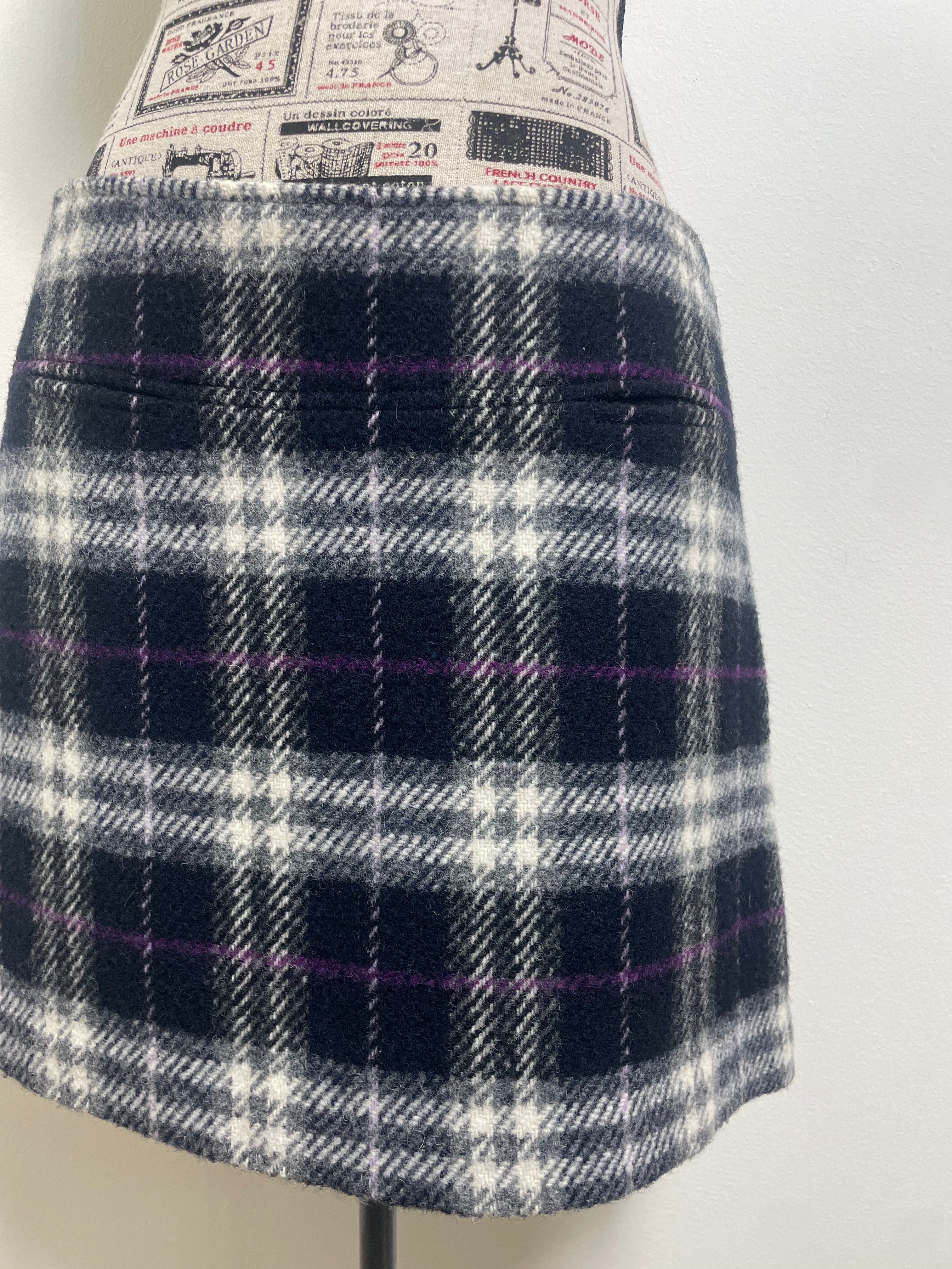 Burberry Checkered Navy Wool Mini Skirt