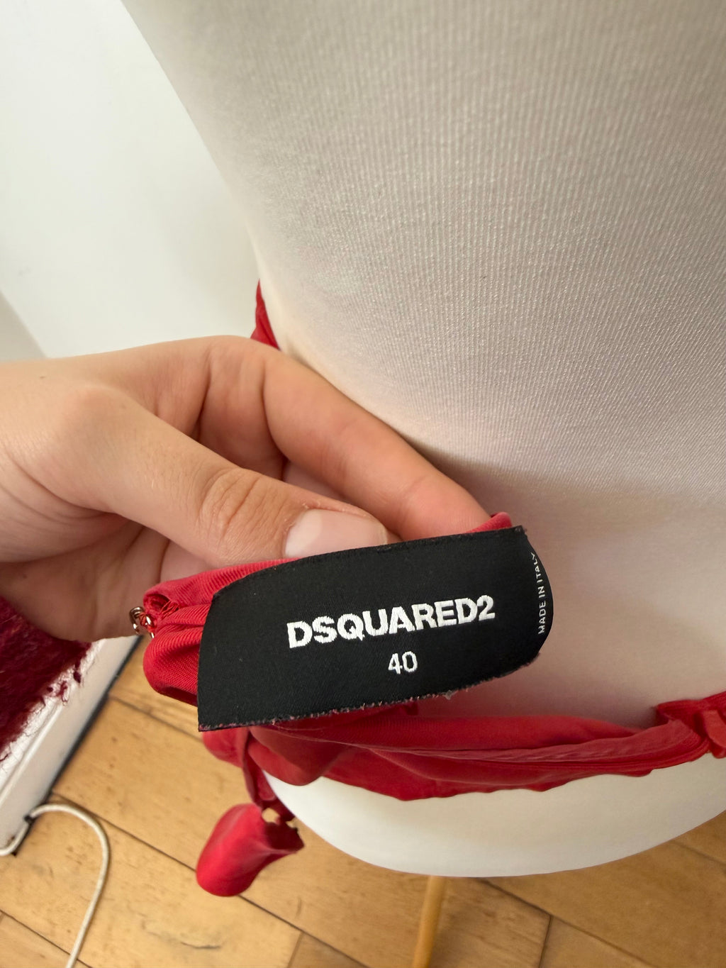 Dsqaured2 2000's Red Halter-neck Backless Satin Top