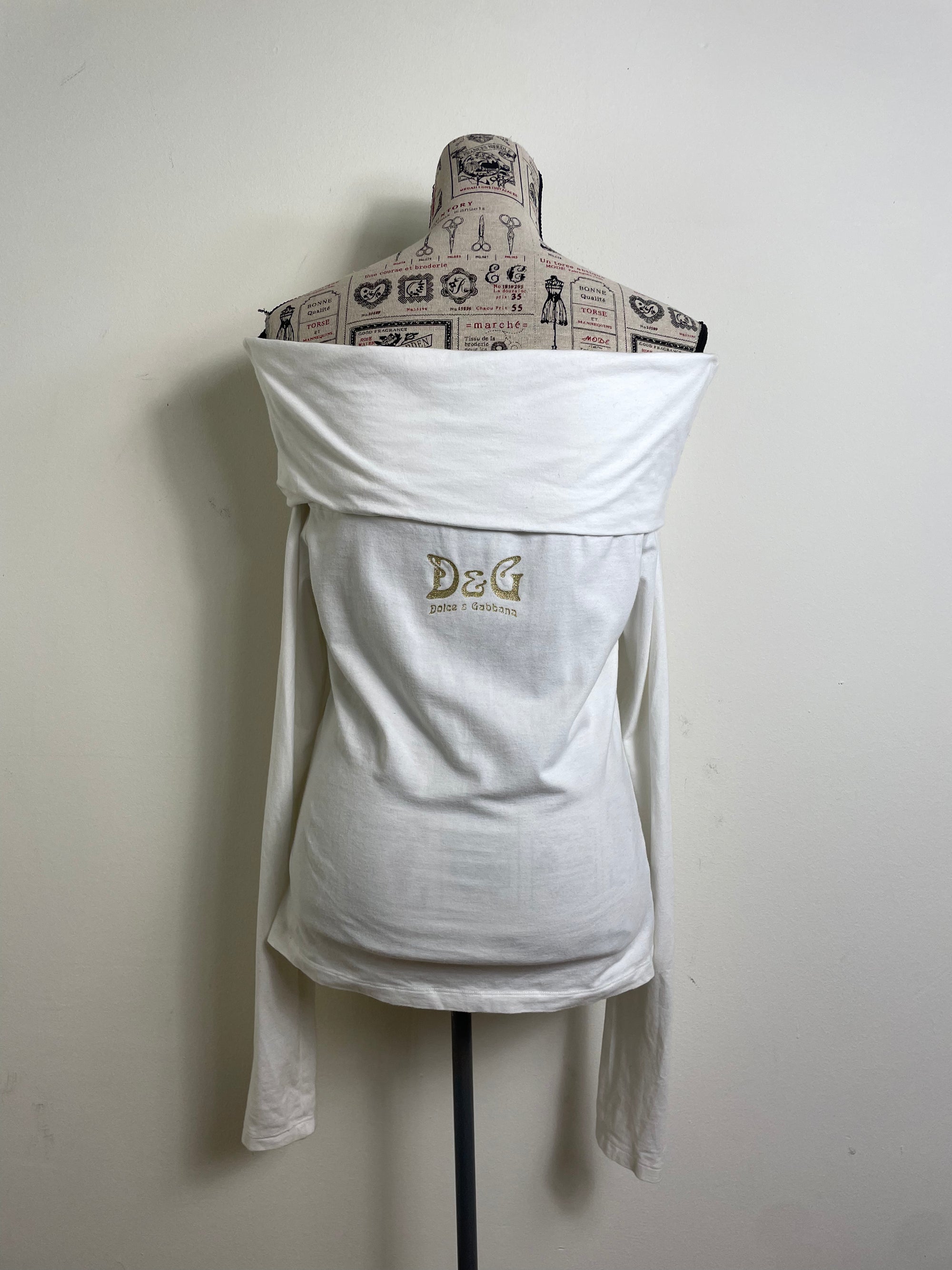 D&G Vintage White Bardot Long Sleeve Graphic Top