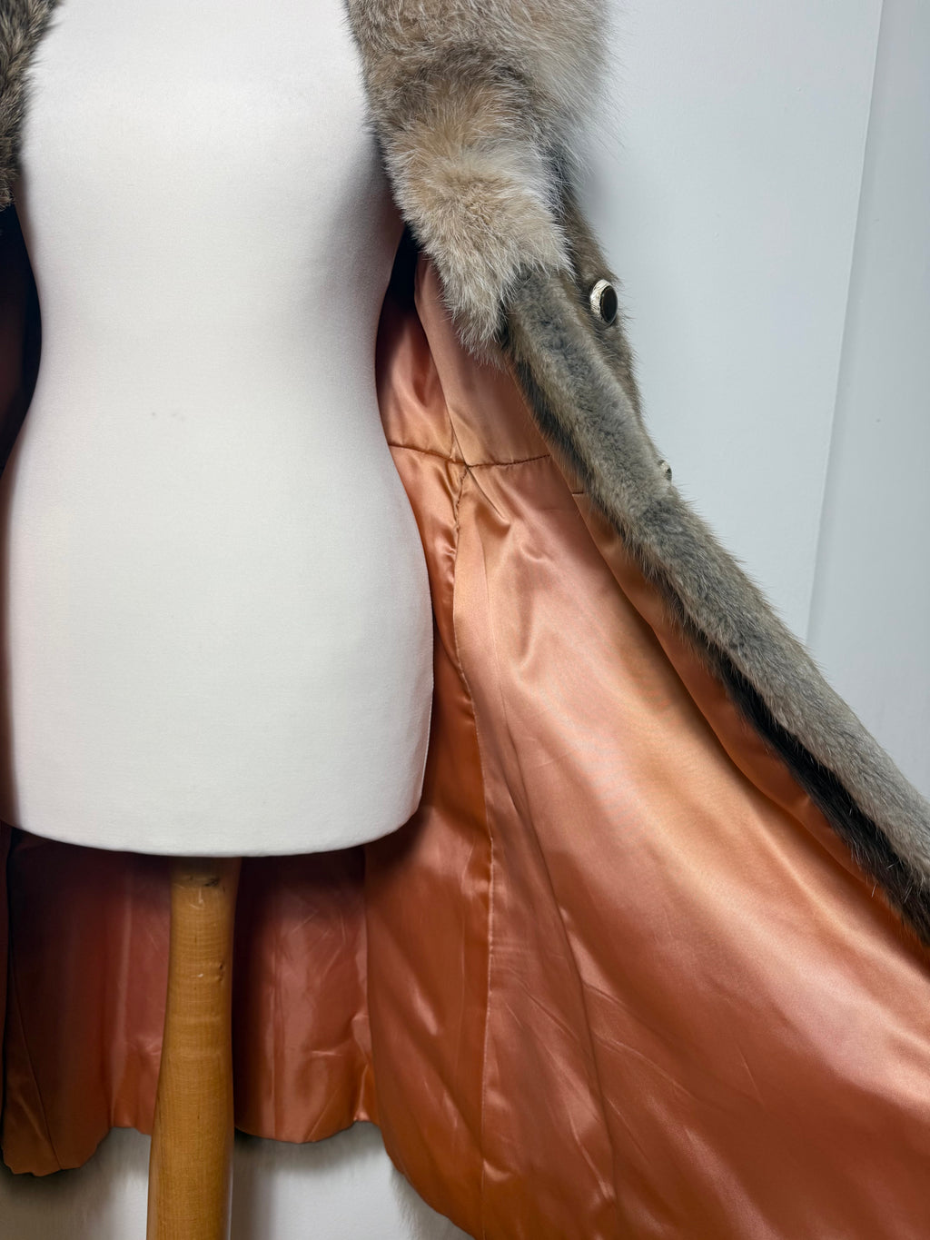 Paul Magder Vintage 1980s Fox Fur Coat