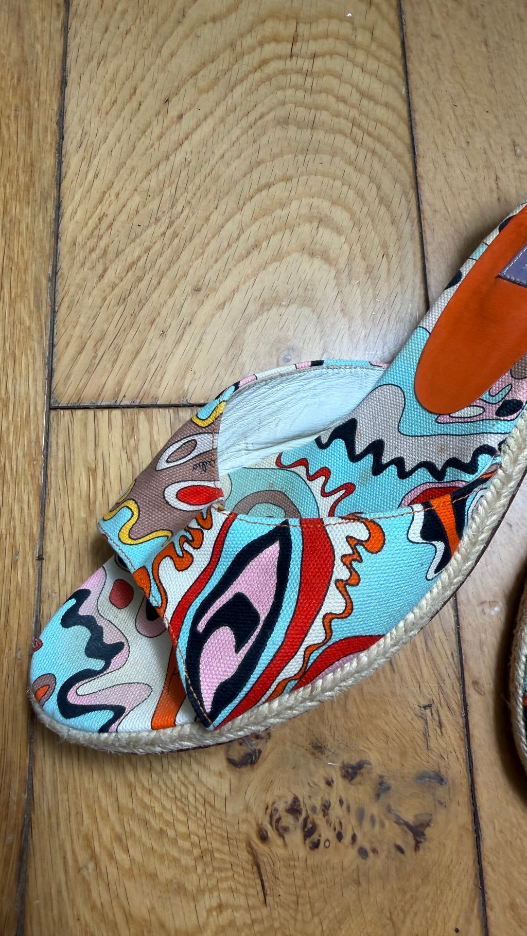 Emilio Pucci Peep Toe Kitten Heels