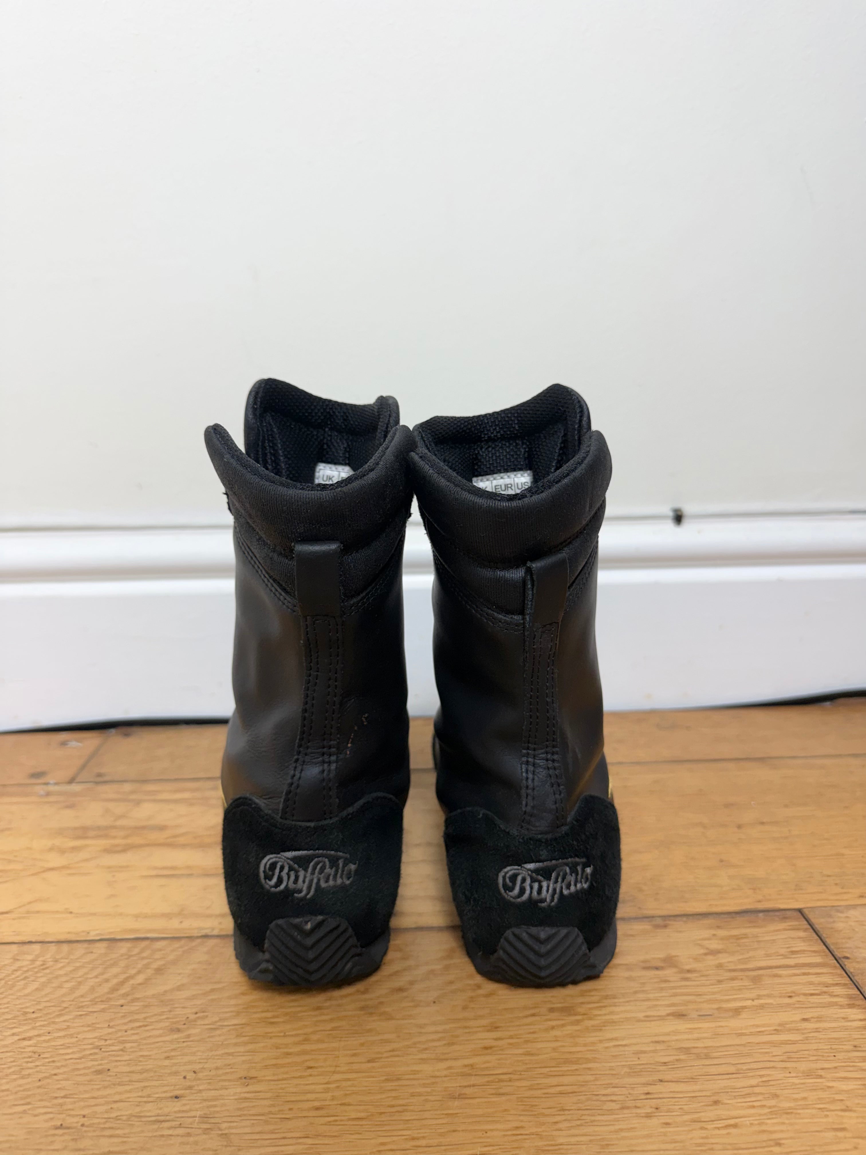 Buffalo Vintage 90s Boxing Boots