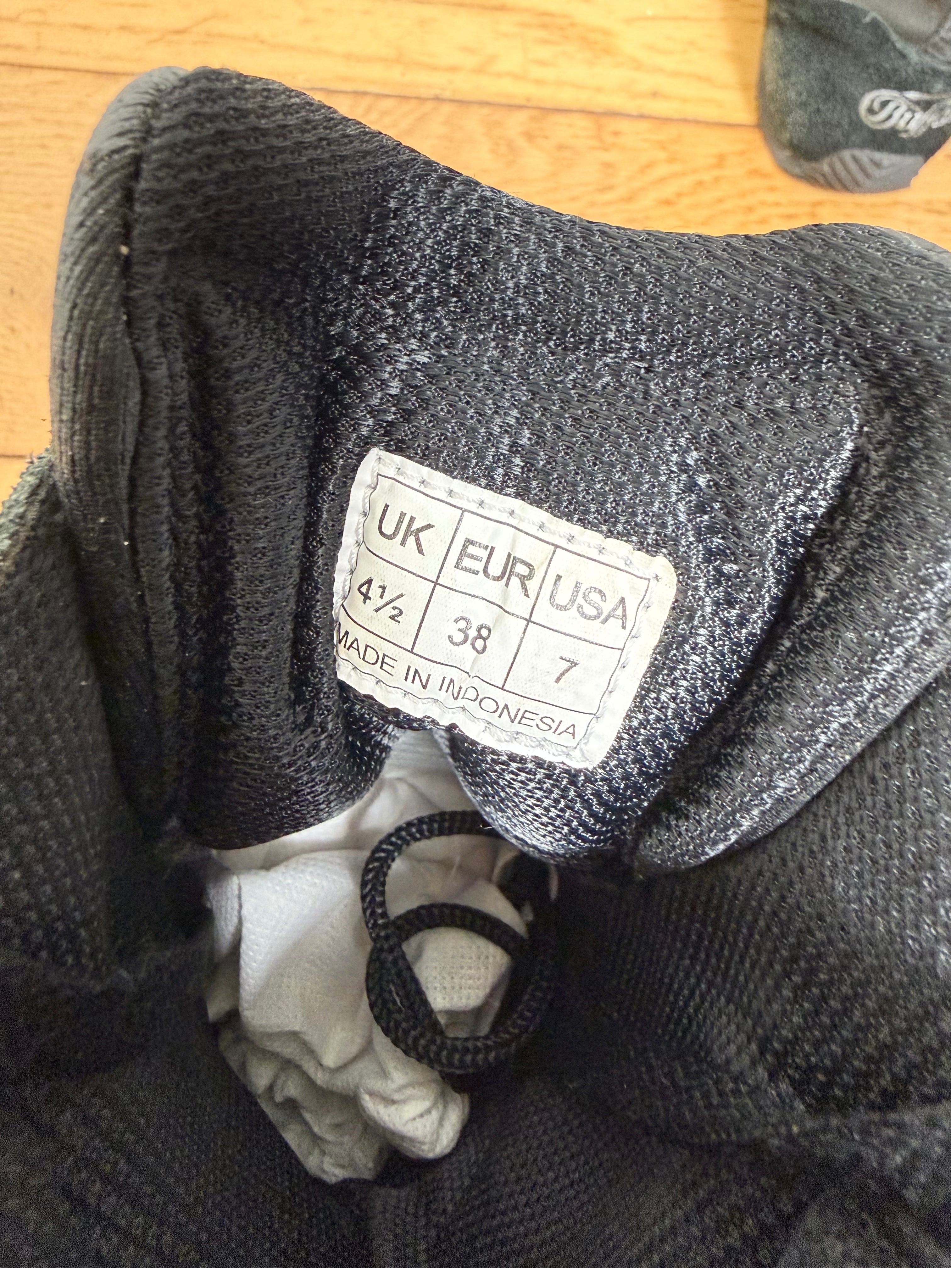 Buffalo Vintage 90s Boxing Boots