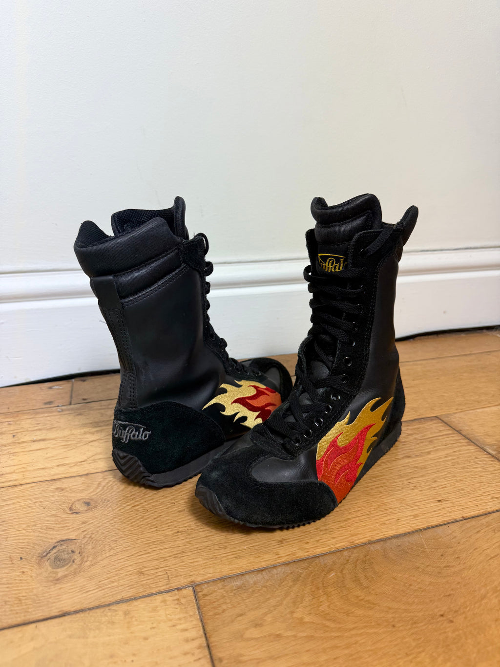 Buffalo Vintage 90s Boxing Boots