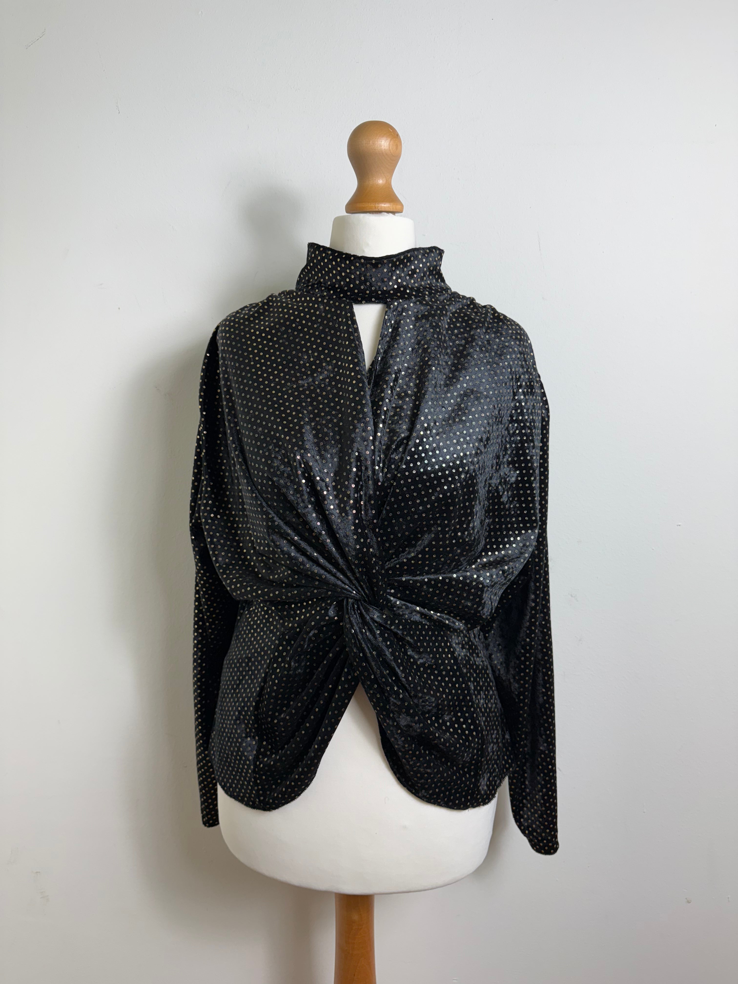 Ma-sai Vintage Black Long Sleeve Blouse