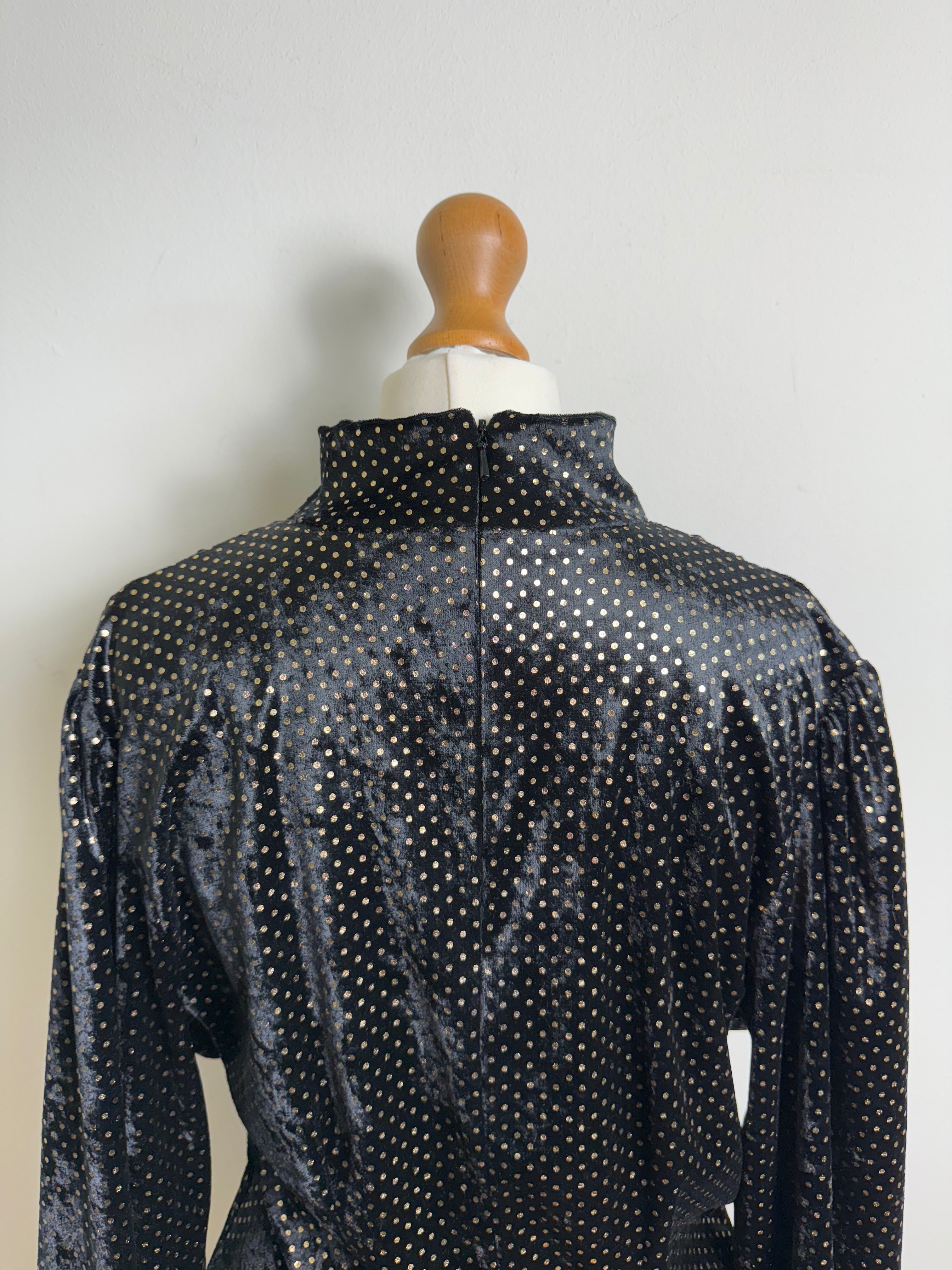 Ma-sai Vintage Black Long Sleeve Blouse