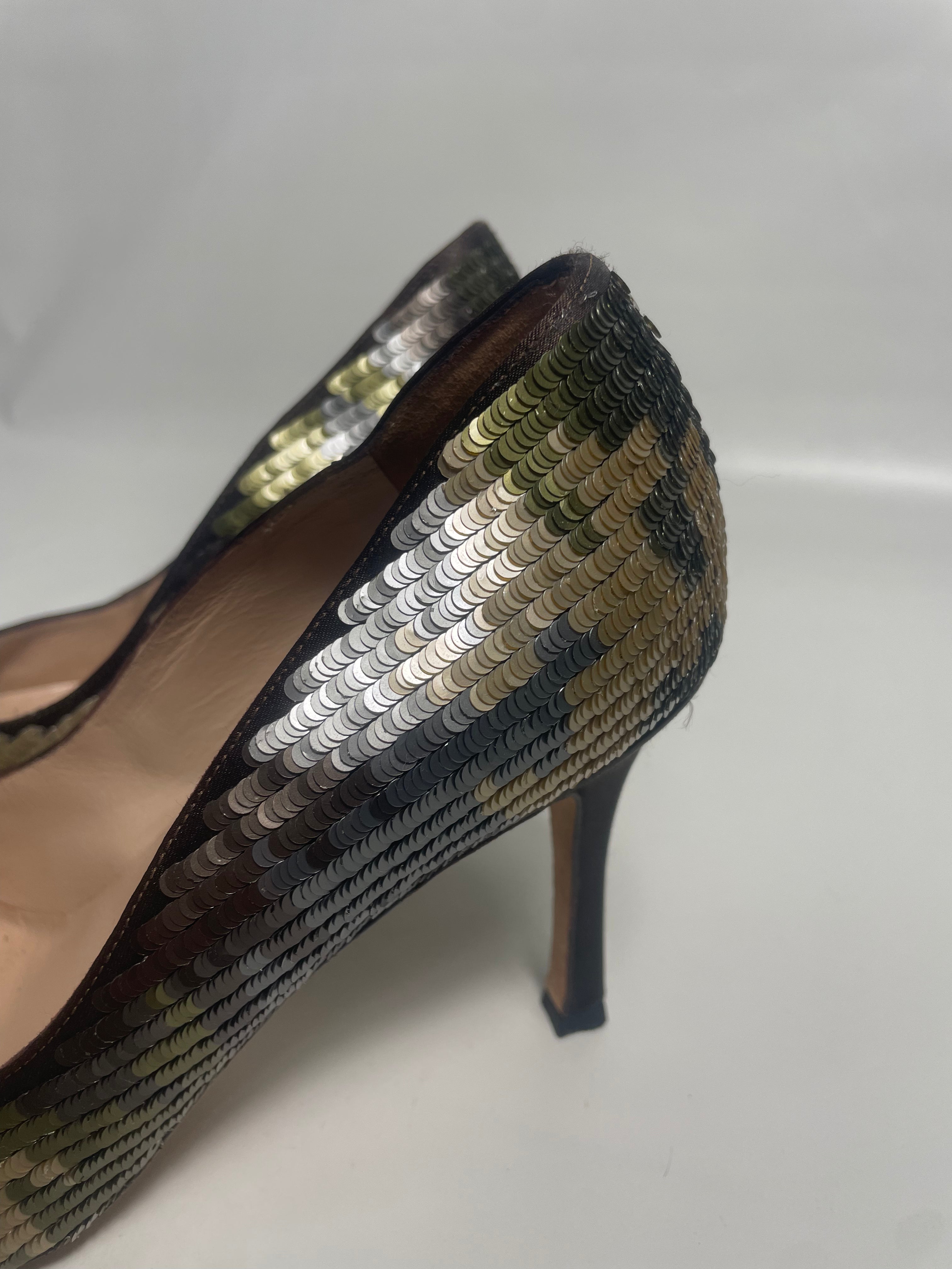 Manolo Blahniks Green Sequin Camo Pointed Toe Pumps 