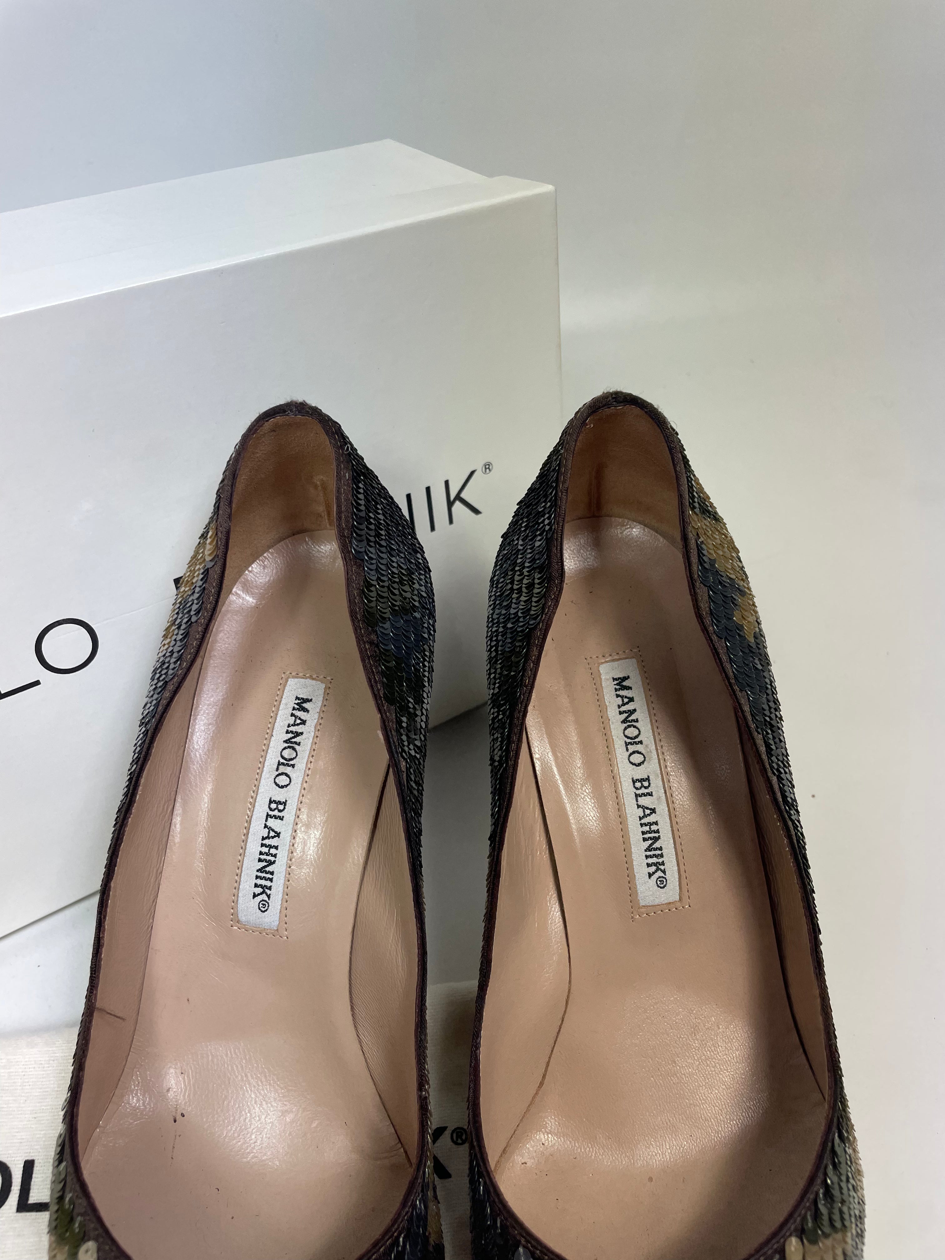 Manolo Blahniks Green Sequin Camo Pointed Toe Pumps 